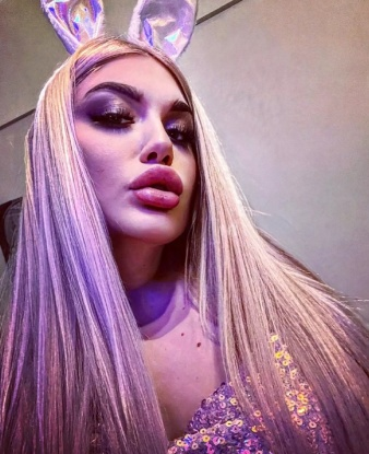 🌟 Мое тело искусство, которым я умею шикарно играть. Со мной ты погрузишься в мир наслаждения и релаксации. 🔥 Живу в Москве и предлагаю различные услуги: эскорт, эротический массаж, стриптиз и многое другое. Посмотри мои фото, и ты увидишь истинное воплощение сексапила. 💃📸 Мои клиенты говорят обо мне только лестные отзывы, потому что я всегда стараюсь удовлетворить их потребности. 💋🌹 Если ты ищешь незабываемое приключение, звони мне! Я готова сделать твои фантазии реальностью. 😉 2539, 22 года